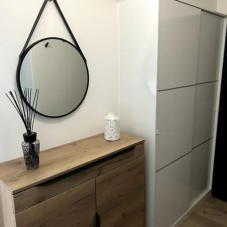 Appartement T2 - Climatise Avec Balcon